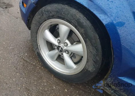 2007 Ford Mustang V6 Deluxe/V6 Premium из США, поврежденный, VIN 1ZVFT80N175237313